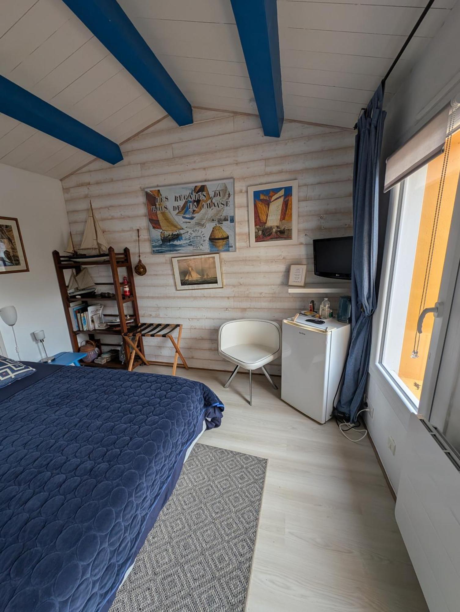 Les Yeux Bleus Bed & Breakfast Noirmoutier-en-l'Ile Exterior photo